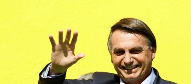 Bolsonaro ganha prêmio que o acusa de ser corrupto