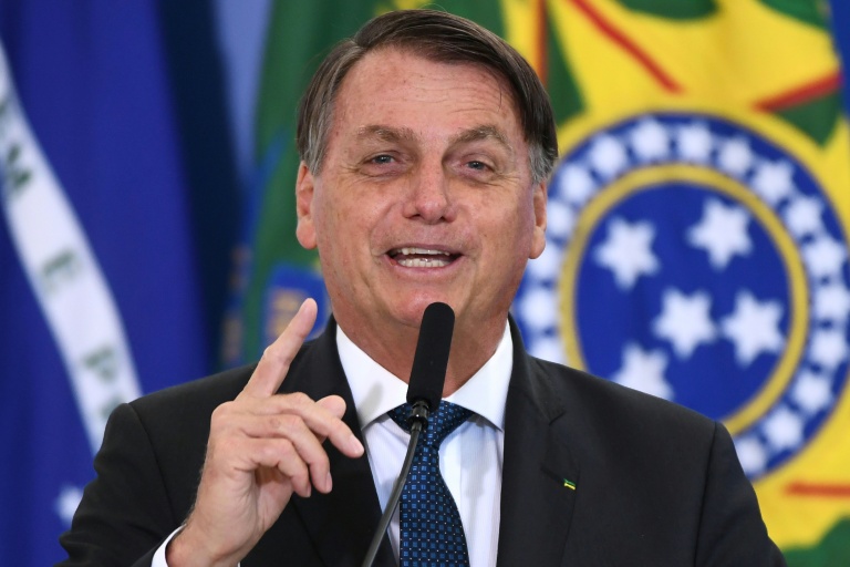 Bolsonaro sobre vacina da Pfizer: ‘Se você virar um jacaré, é problema seu’