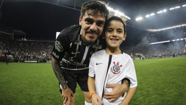 Fagner fala sobre relação do filho com futebol, mas descarta pressão: ‘Só quero que seja feliz’