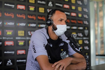 Everson nega que haja ‘racha’ interno no Galo e diz que faltou mais qualidade ao time no clássico