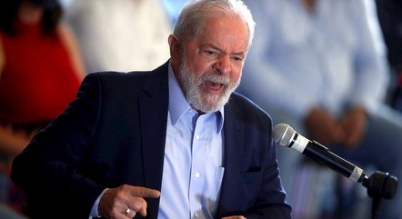 STF mantém envio de processos de Lula de Curitiba para o DF