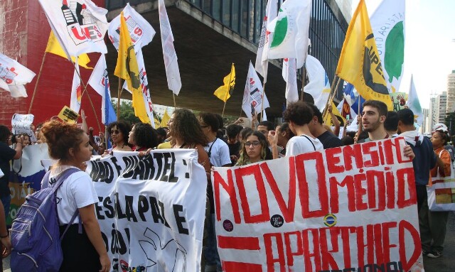  Entenda o que prevê o projeto de lei que muda o ensino médio