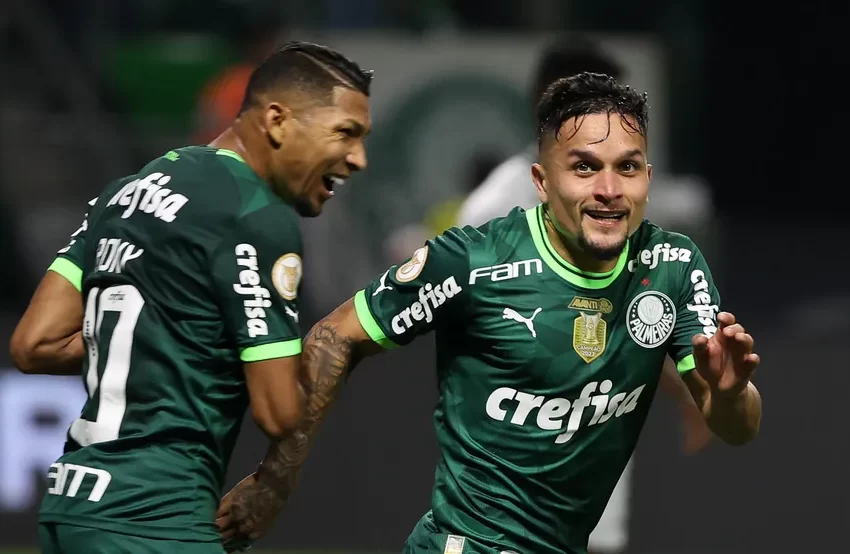  “Deveria ter tirado mais cedo”: Abel explica por que Rony e Artur viraram reservas no Palmeiras