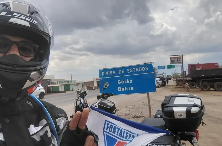  Torcedor do Fortaleza encara 5 mil km de moto e chega ao Uruguai após seis dias para ver final