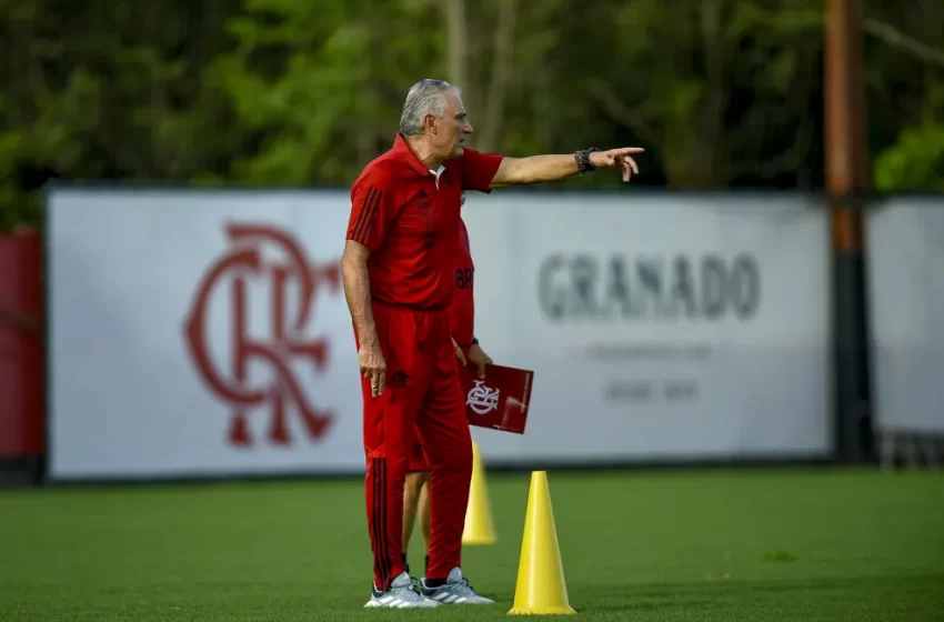  Escalação do Flamengo: em treino com 12 atletas, Tite usa Everton Ribeiro, Cebolinha e Luiz Araújo