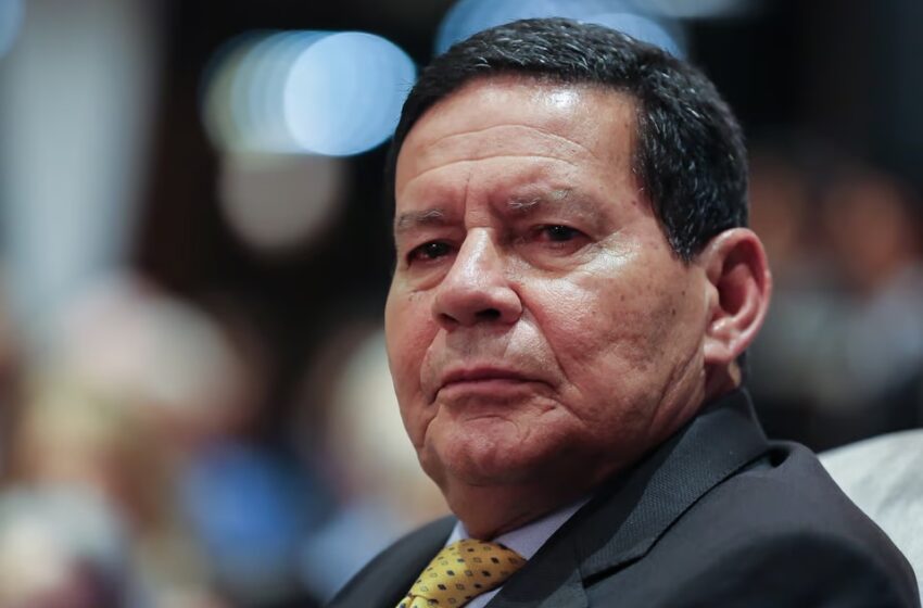  Mourão a Dino: “Não terá o meu voto”