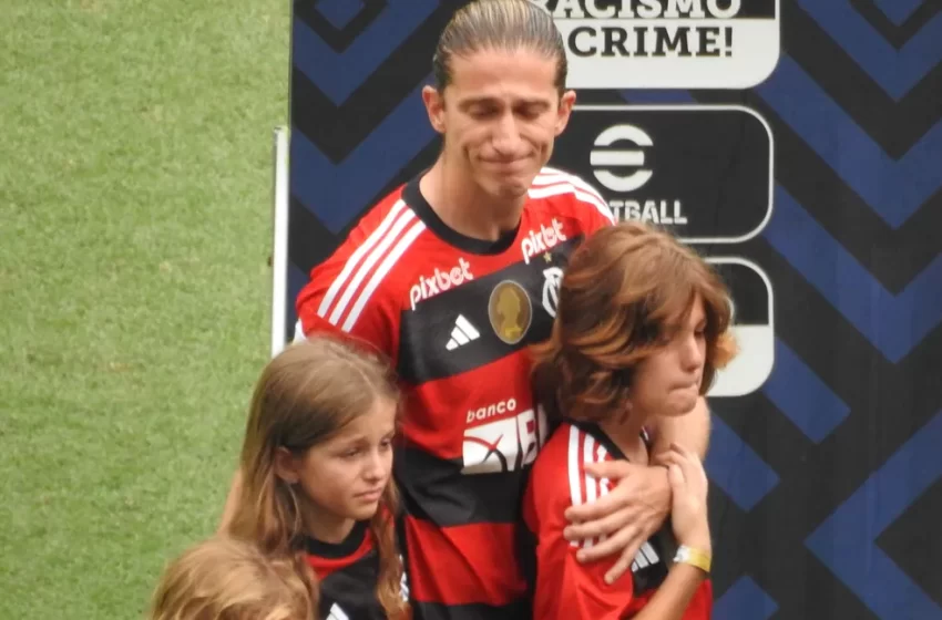  Abraçado pelo Maracanã, Filipe Luís se vê técnico do Flamengo: “Vou realizar e conquistar”