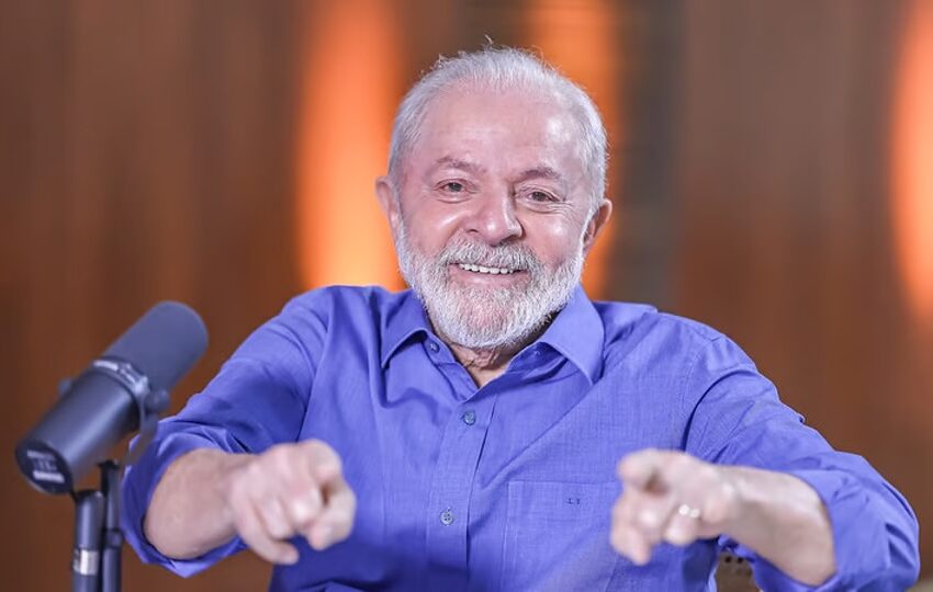  Lula adota ‘estratégia Chicó’ para explicar BNDES