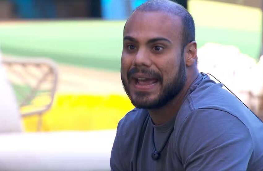  Em conversa com Davi, Marcus Vinicius analisa jogo de grupo no BBB 24: ‘Se venderam’