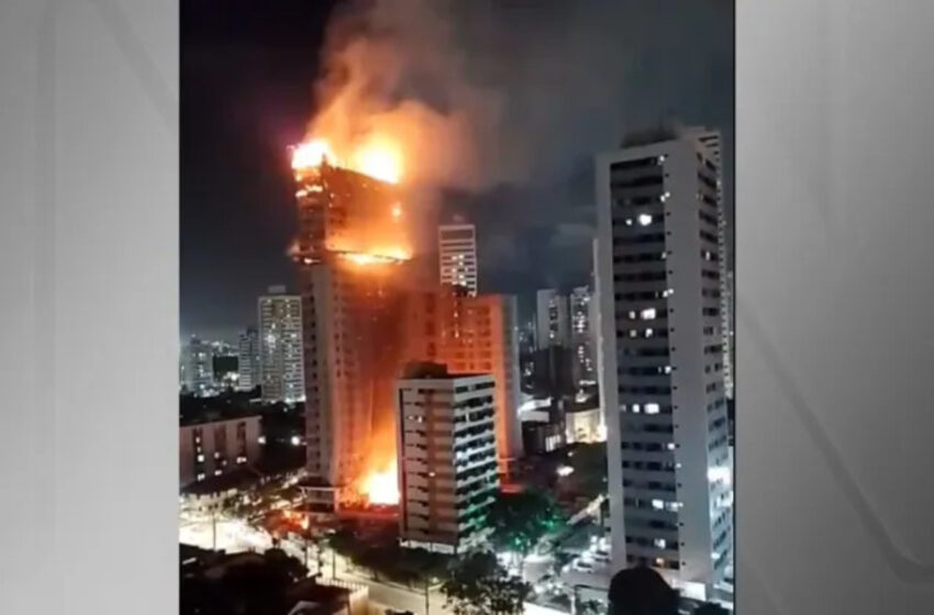  Incêndio incidente prédio em construção em Recife