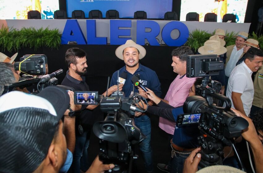  Alero destaca trabalho da imprensa na Rondônia Rural Show Internacional