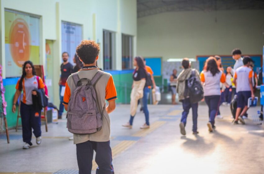  Alunos do ensino médio podem se inscrever no Programa Jovens Embaixadores 2025, até 3 de setembro