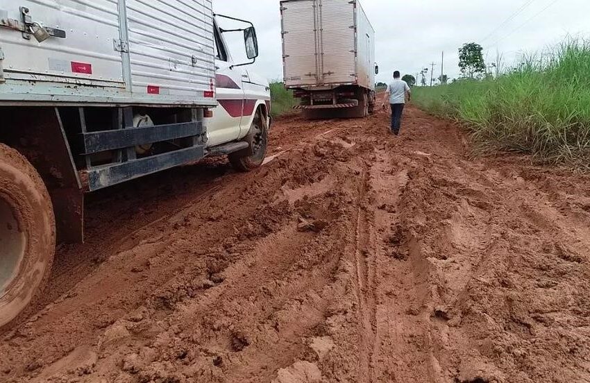  Delegado Camargo pede asfaltamento do B-40 entre Monte Negro e Alto Paraíso