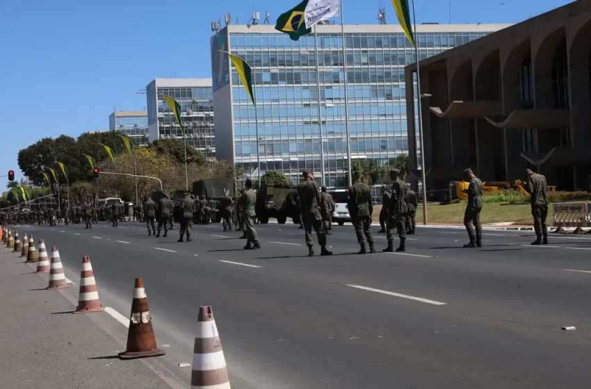  Esplanada fecha nesta sexta à noite para desfile do 7 de setembro