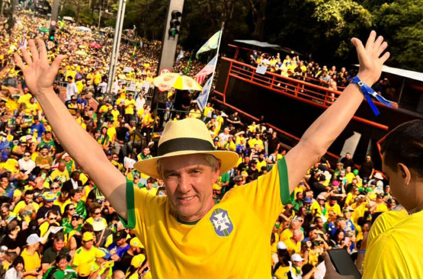  JAIME BAGATTOLI: Senador defende liberdade e democracia ao lado de Bolsonaro, em ato na Paulista