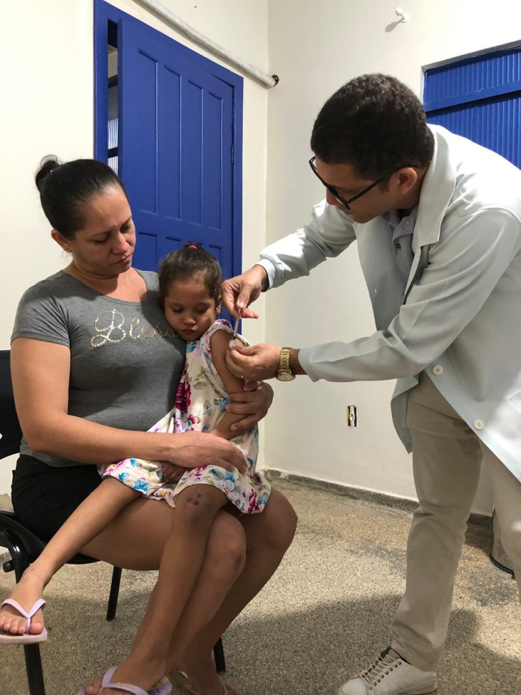 Cerca de 600 doses de vacina foram aplicadas durante o Dia D contra a Gripe (Influenza), realizado no último sábado (19) em Jaru e no distrito de Tarilândia