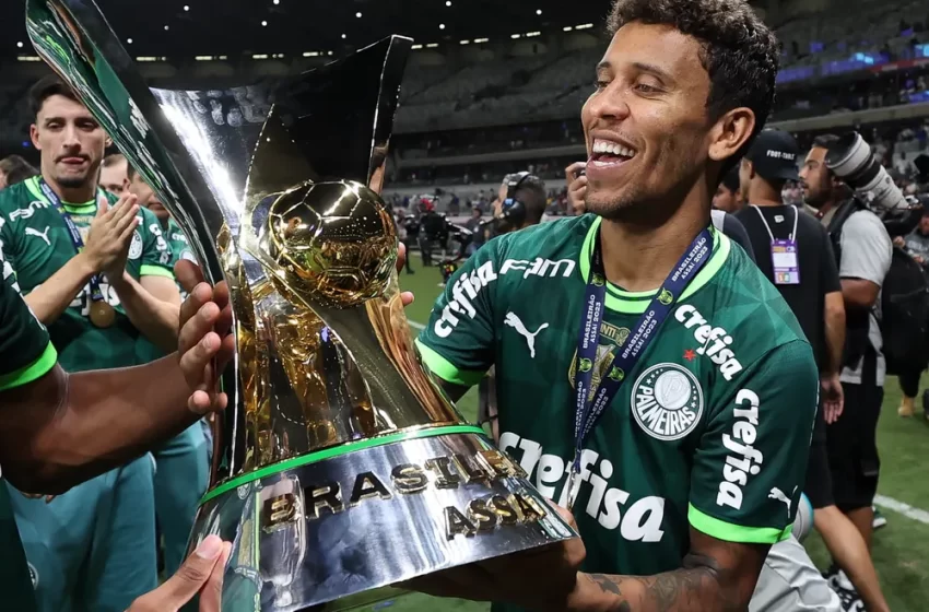  Palmeiras se aproxima de renovações com Marcos Rocha e Marcelo Lomba; veja detalhes