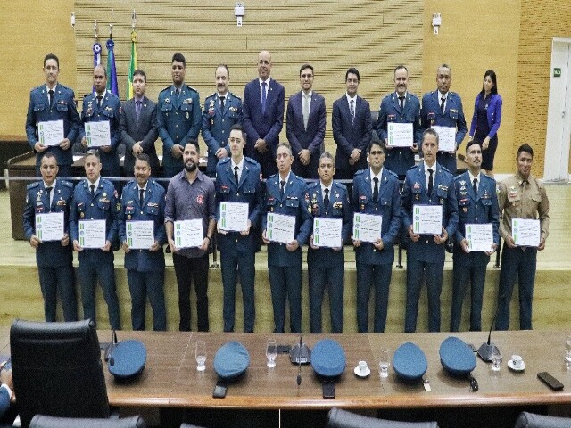  Heróis rondonienses que atuaram na cheia do RS, policiais, médicos e autoridades eclesiásticas são homenageados na Assembleia Legislativa