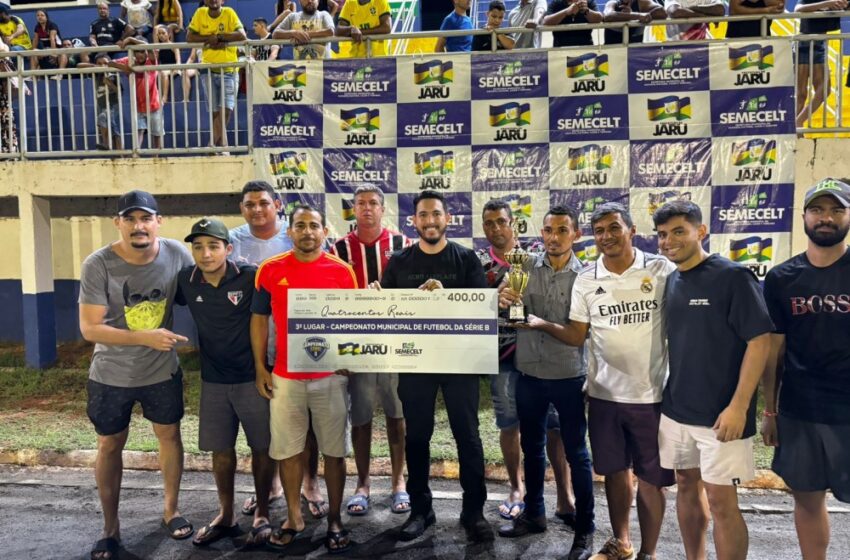  Galo da Serra é o campeão da série A do Campeonato Municipal de Futebol de Campo em Jaru; e os Colírios pela série B