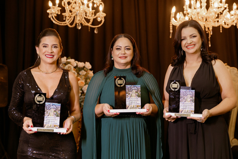 Jaru Celebra Talentos Locais em Noite de Premiação com Prêmio Mulher e Prêmio Notável 2024