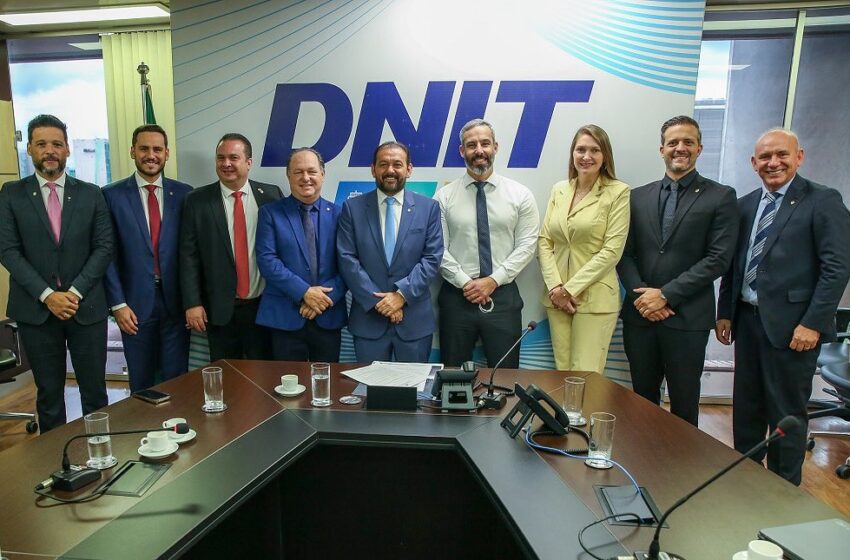  Deputado Pedro Fernandes Participa da Reunião no DNIT em Brasília