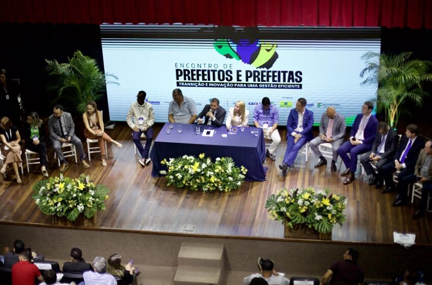  Deputado Pedro Fernandes Participa do Encontro de Prefeitos e Prefeitas: Transição e Inovação para uma Gestão Eficiente”