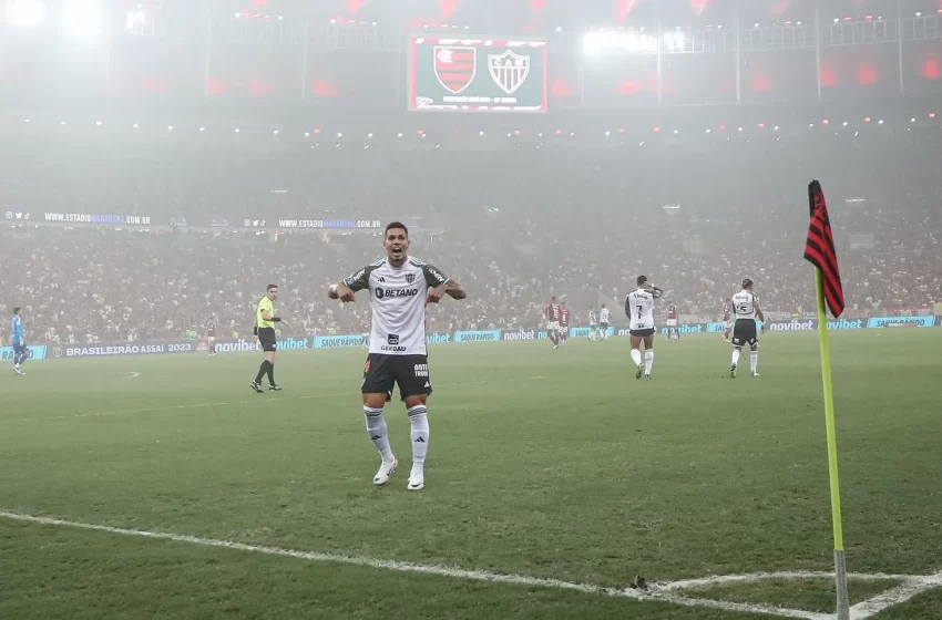  Atlético-MG revê Flamengo no Maracanã após placar elástico, show de Paulinho e abraço entre desafetos