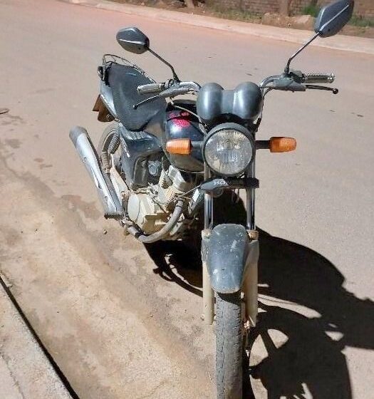  Morador de Theobroma localiza motocicleta furtada em Jaru e aciona a polícia