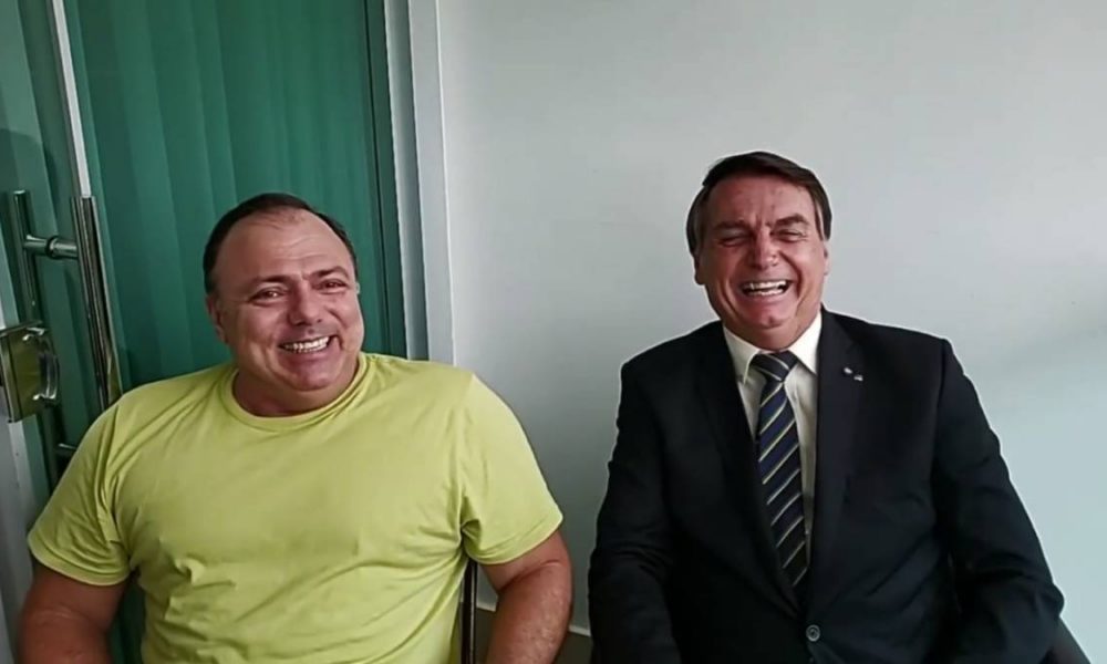  Bolsonaro ignora caos em Manaus e defende trabalho de Pazuello: “tremendo gestor”