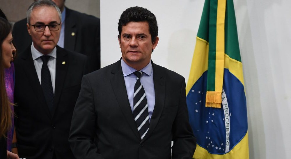  Turmoil in Brazil: Bolsonaro Fires Police Chief and Justice Minister Quits