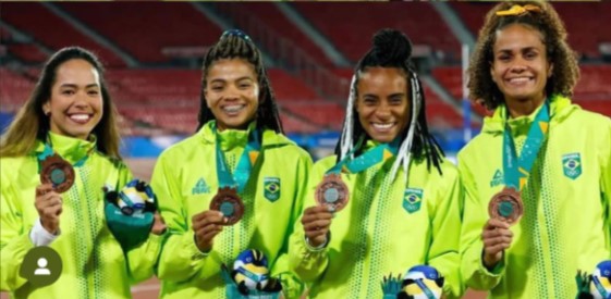 Como virar um atleta em Balneário Camboriú? Medalhista no Pan 2023 revela segredos do sucesso