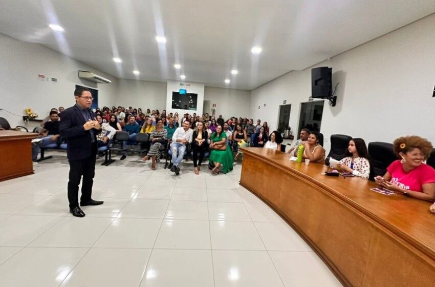  Curso de oratória é realizado na Câmara Municipal de vereadores de Jaru através da Vereadora Sol de Verão