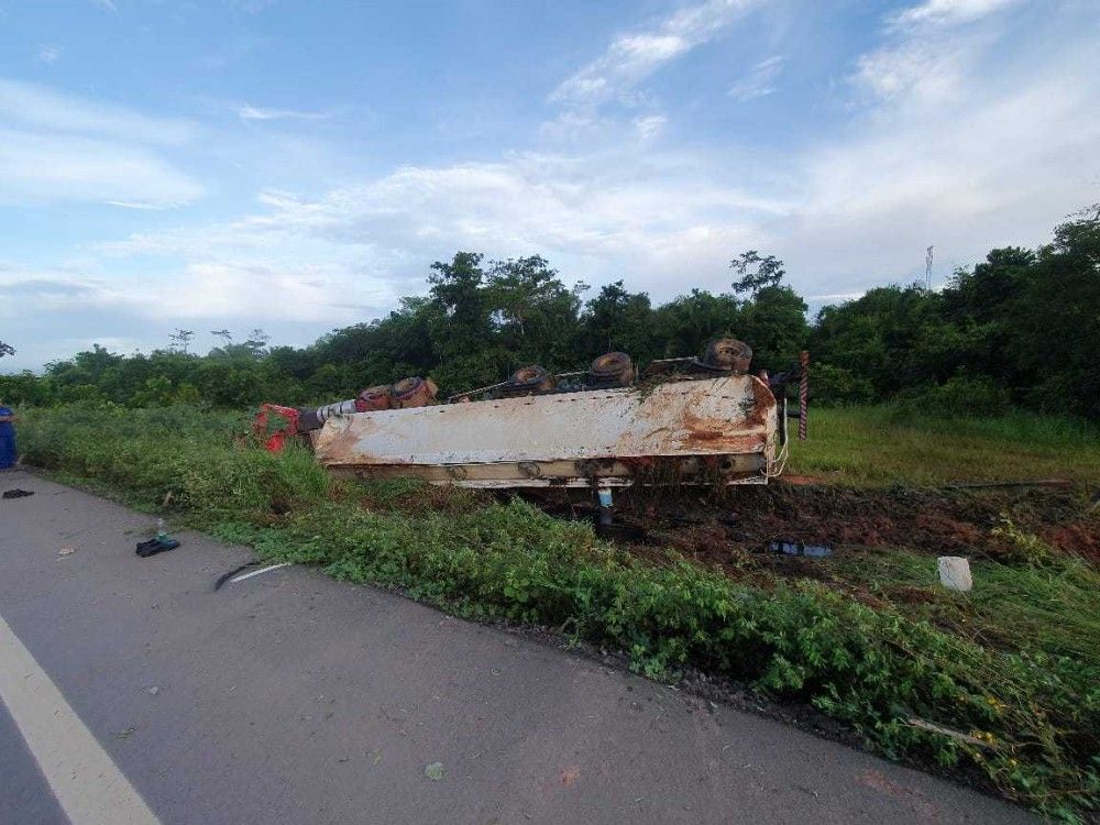 BR-364: caminhoneiro morre em acidente com carreta de combustível no trajeto Porto Velho a Rio Branco