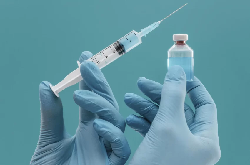  Vacinas que foram distribuídas de doses de reforço para idosos