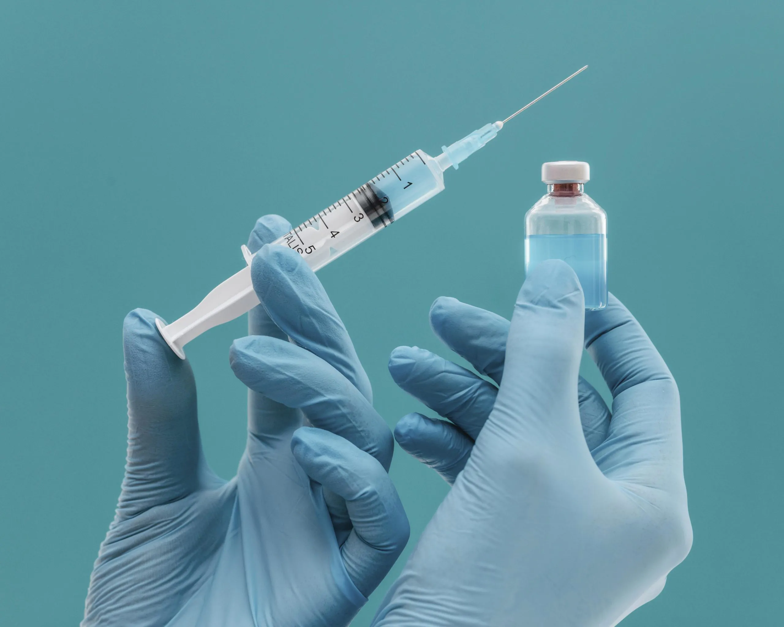 Vacinas que foram distribuídas de doses de reforço para idosos