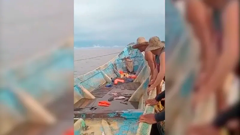 Pescadores encontram barco à deriva com pelo menos 20 corpos no Pará