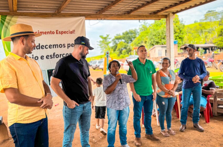  Deputado Nim Barroso entrega equipamentos agrícolas à Associação de Governador Jorge Teixeira