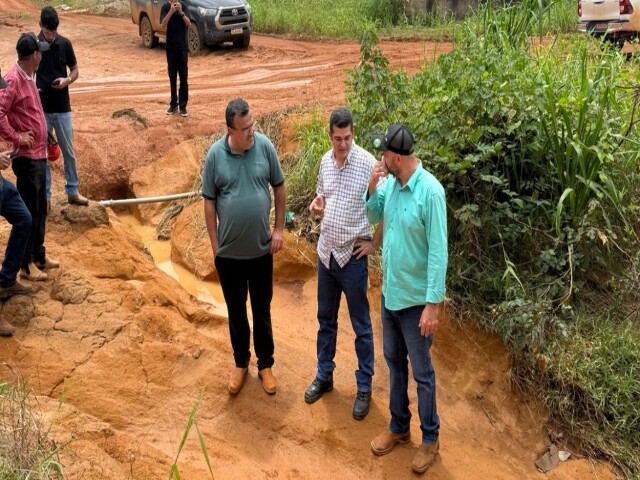 Vereador Adalto AcompAnha Secretário Distital Durante Visita Nos Distritos de Porto Velho