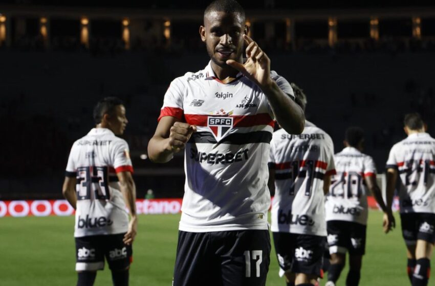  São Paulo renasce com bom jogo e dá fôlego para Zubeldía