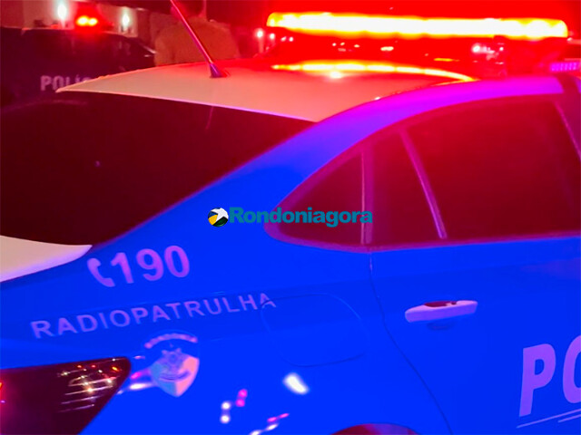 Idoso é morto pelas costas e mulher é baleada após ataque de adolescente dentro de casa