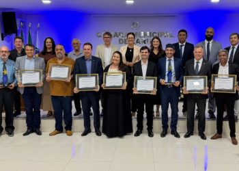 Câmara realiza Sessão Solene e entrega honrarias a personalidades que valorizaram o desenvolvimento de Jaru