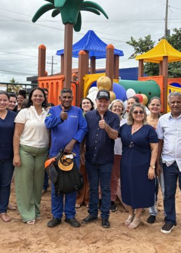 Escola de Rolim de Moura recebe playground com emenda do deputado Pedro Fernandes