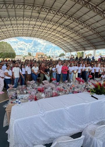 Prefeitura de Alvorada do Oeste comemora Dia das Mães em grande estilo com mais de 3 mil prêmios, veja vídeos