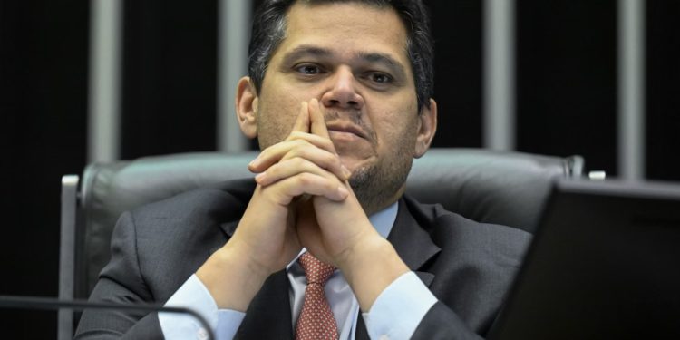 Blusinhas: Medida eleitoreira de Lula pode ser levada a caducar