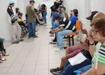 SAÚDE EM COLÁPSO – Falta de médicos e demora no atendimento revoltam pacientes em Rondônia