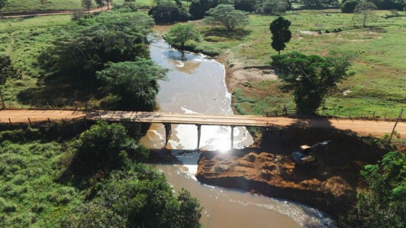 Prefeitura de Jaru inicia construção da 2ª ponte de concreto e aço do município; travessia será construída sobre o Rio Salvador, na Linha 601
