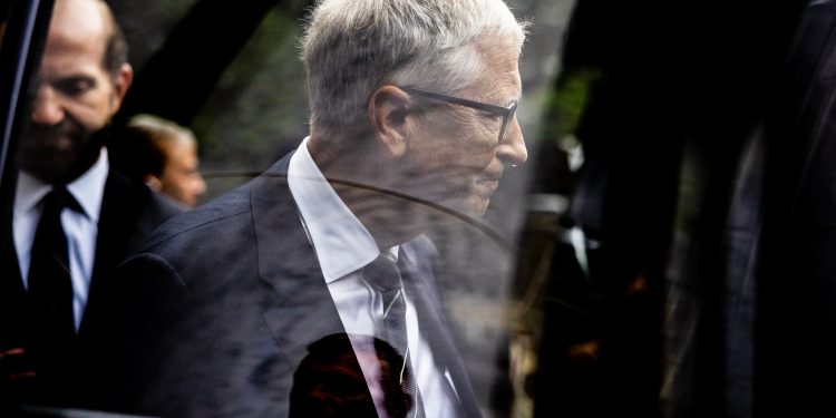 Os legisladores já viram Bill Gates como um inovador benevolente. Depois de Epstein, eles não têm certeza.