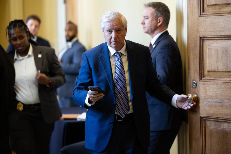 Republicanos do Senado querem opinar sobre acordo de Trump com o Irã