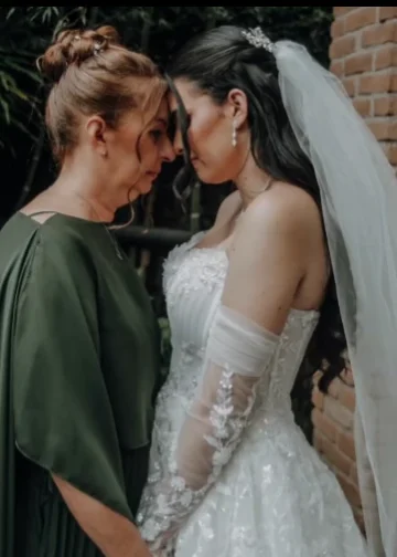 Mãe morre durante casamento da filha e relato emocionante