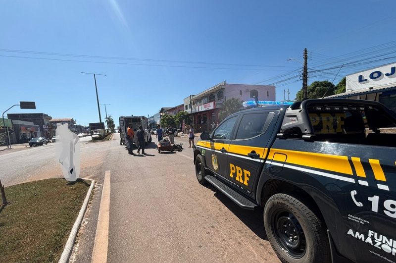 URGENTE: Trabalhador rural fica ferido após perder controle de motocicleta ao passar por lombada em Alvorada do Oeste, veja o vídeo